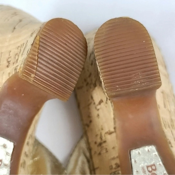 ⭐️$3/ $30⭐️ Born Leather Gold Thong Cork Wedge Cushioned Sandals Sz 39/8 - Picture 7 of 13